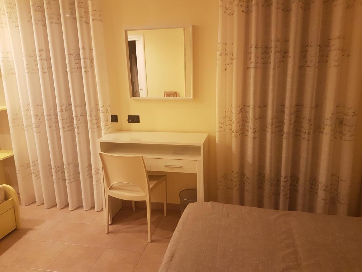 B&B Mary Grace Rossano Stazione 외부 사진