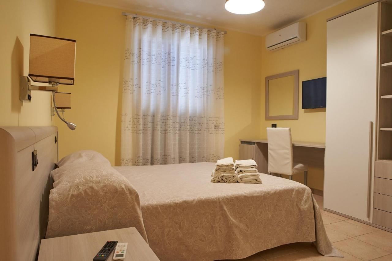 B&B Mary Grace Rossano Stazione 외부 사진